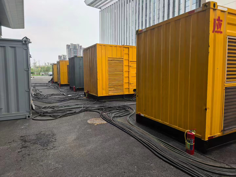 辽宁不同季节柴油发电机组保养有哪些注意事项?